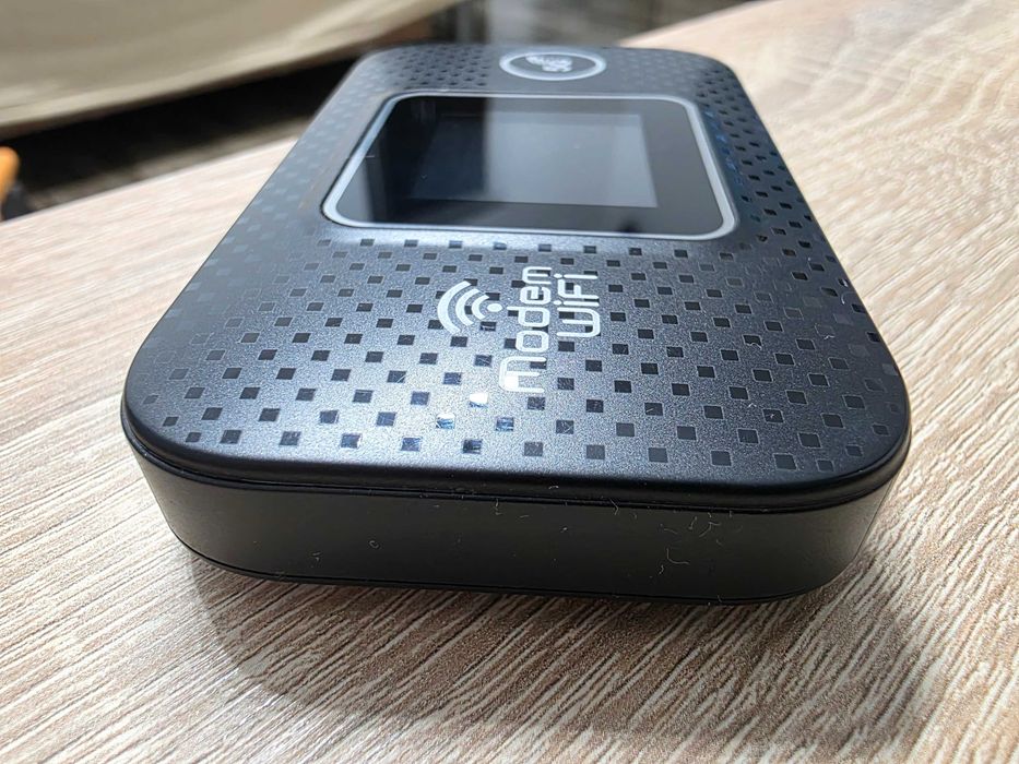 Router wireless auto M9S-LED 4G/ WiFi portabil cu conectare rapidă