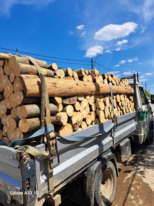 Vând lemne de foc de esență tare