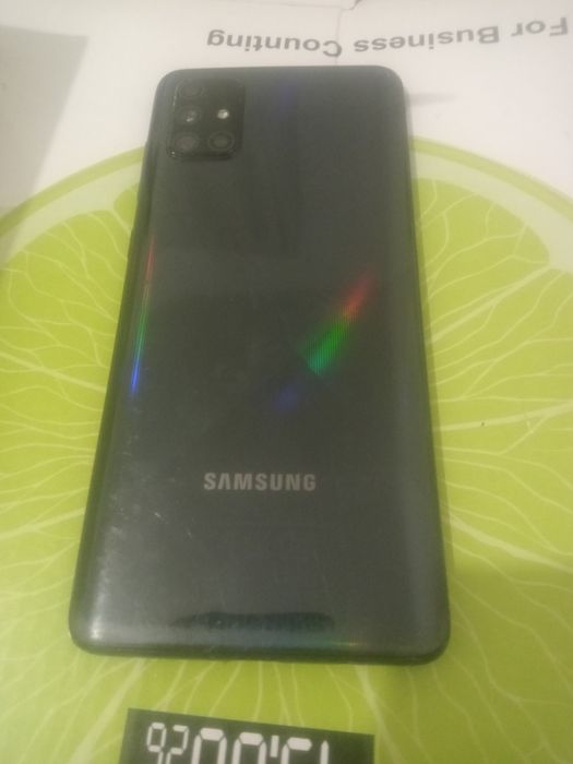 Продаю Самсунг а 71