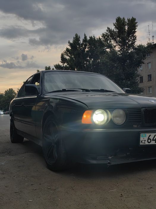 Продам е бмв е 34 вторая в ПОДАРОК