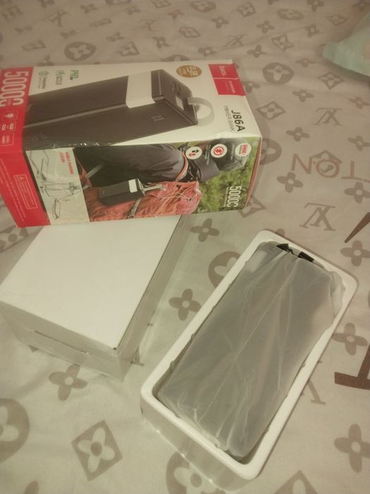 Poverbank yangi puliga arziydigan narsa mazza qilib ishlatasila sifati