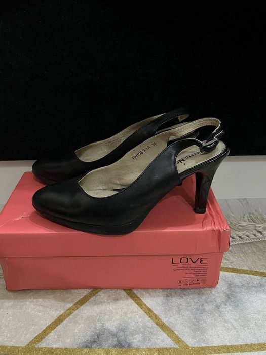 Туфли разные новые