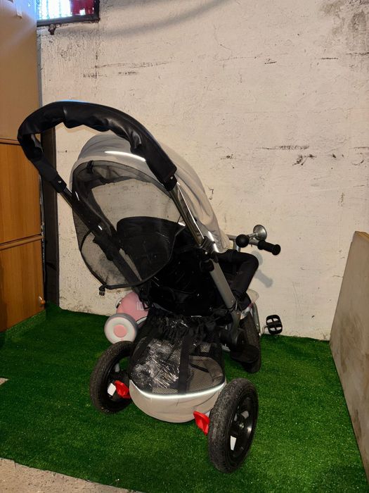 Vând tricicletă copii