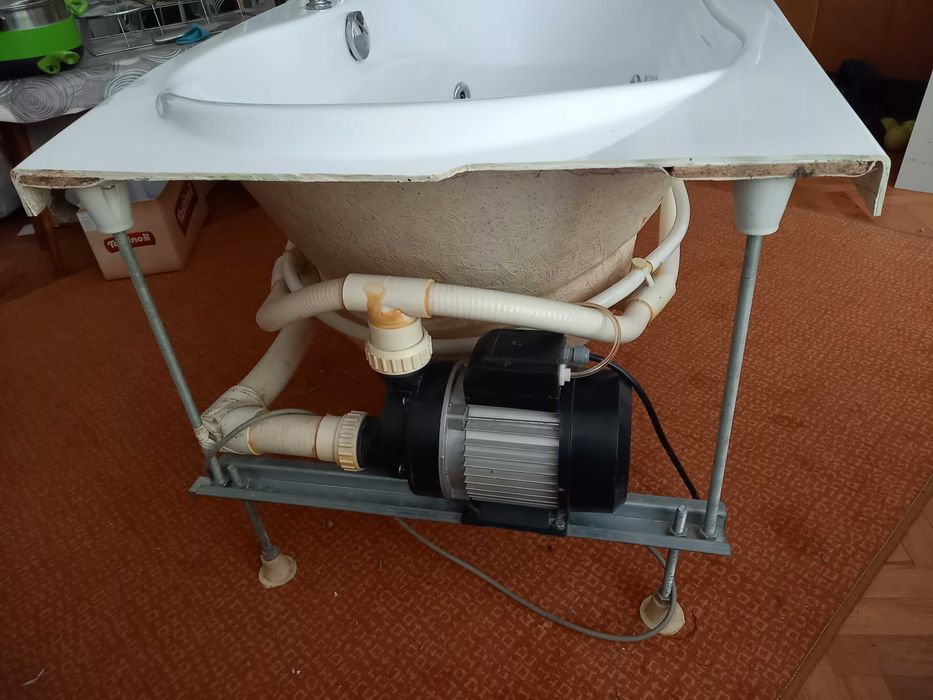 Хидромасажна вана