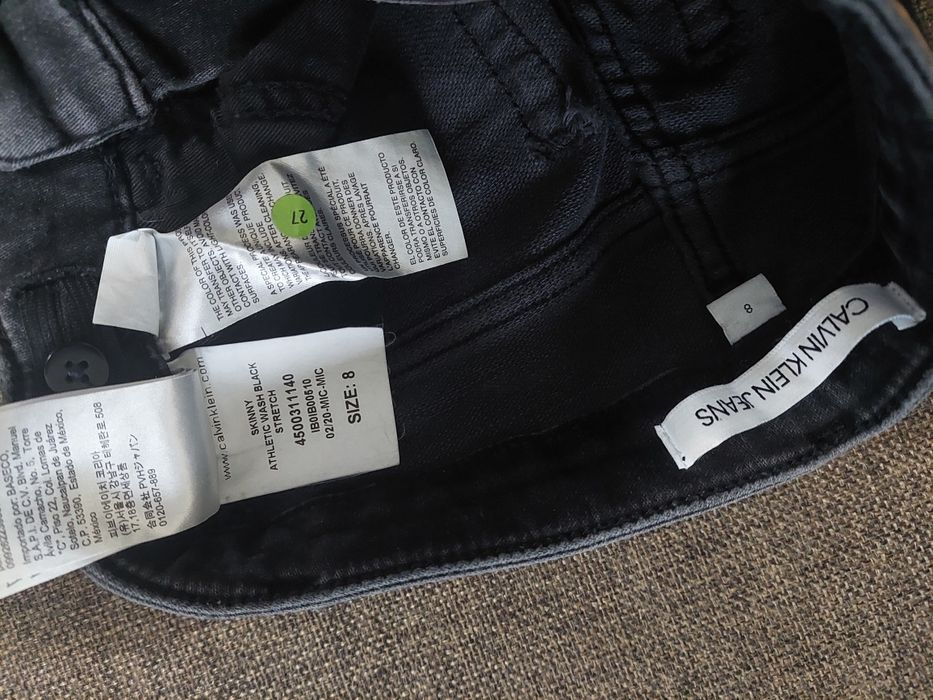 Джинсы детские Calvin Klein на 8 лет