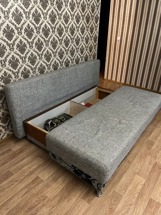 Продам диван б/у