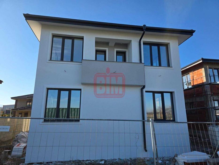 Продава се Къща в Пловдив, Център - 210 кв.м за 729 €/кв.м - Снимка #5