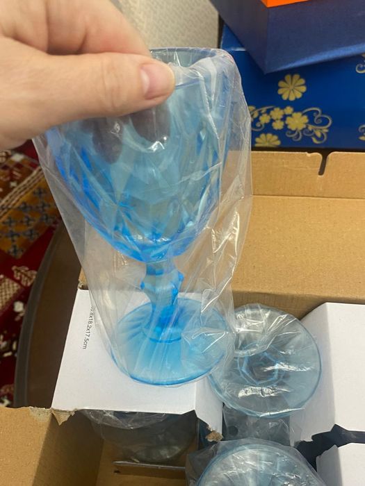 Продам конфетницы,тортовницы