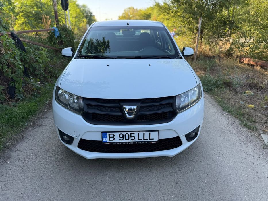 Dacia logan 1.5dci editia de 10 ani clima cu AC nav etc
