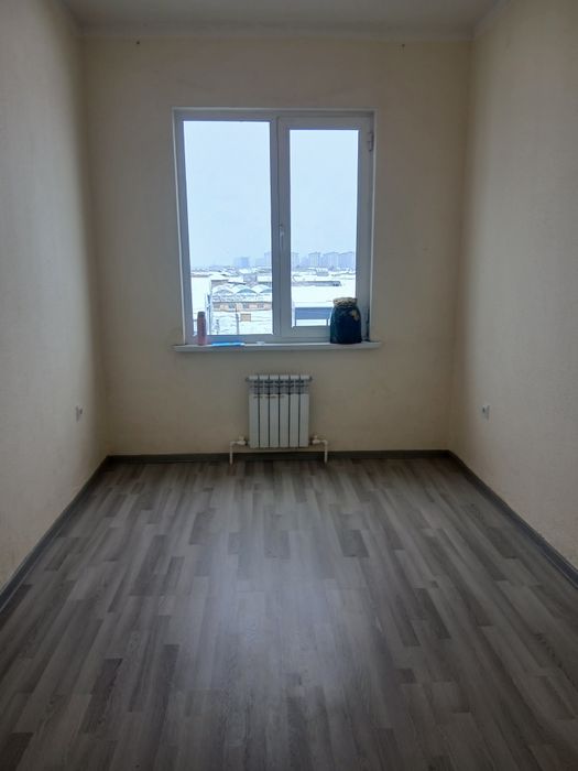 Срочно Бес кридит 2 хоналик 4 этажда квартира сотилади 45 квадрат