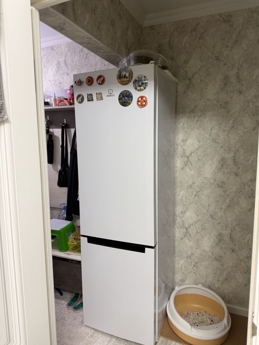 Продаю холодильник