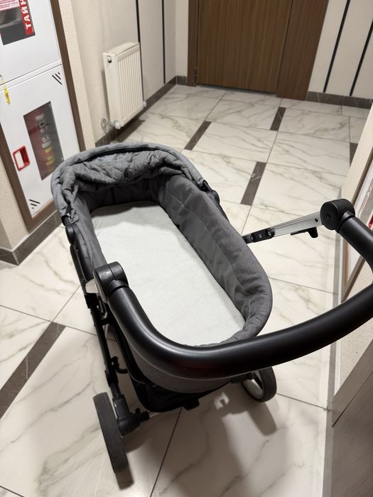 Коляска для младенцев