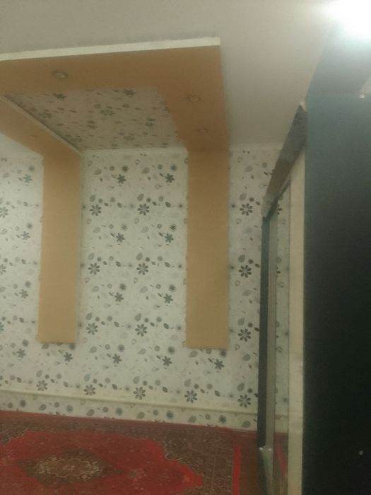 Кичик ховли сотилади