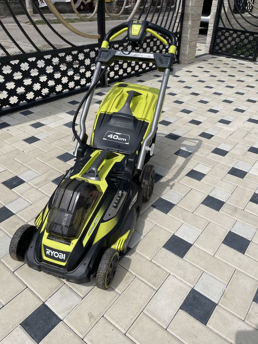 Vand masina de tund iarba electrica Ryobi 36v