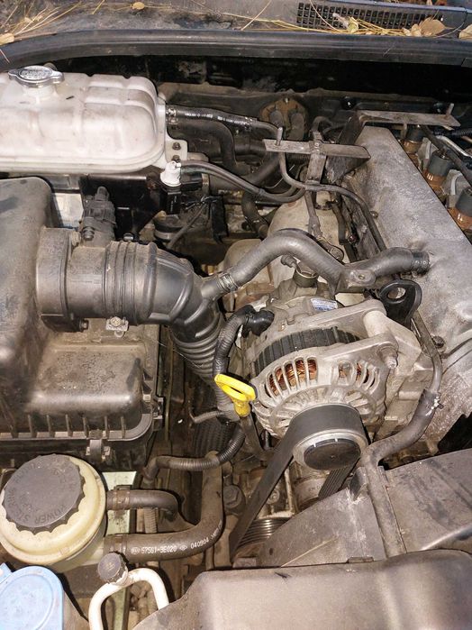 Ефтини части Киа Соренто 170 коня и 140 всичко налично само на части.