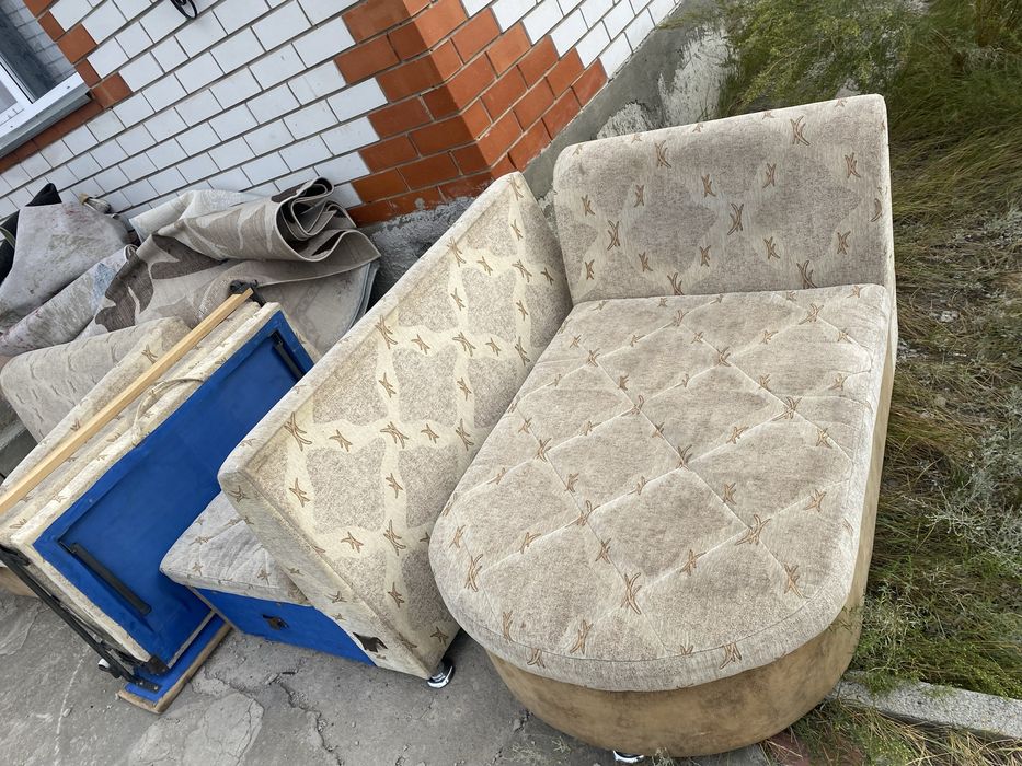 Продам диван большой