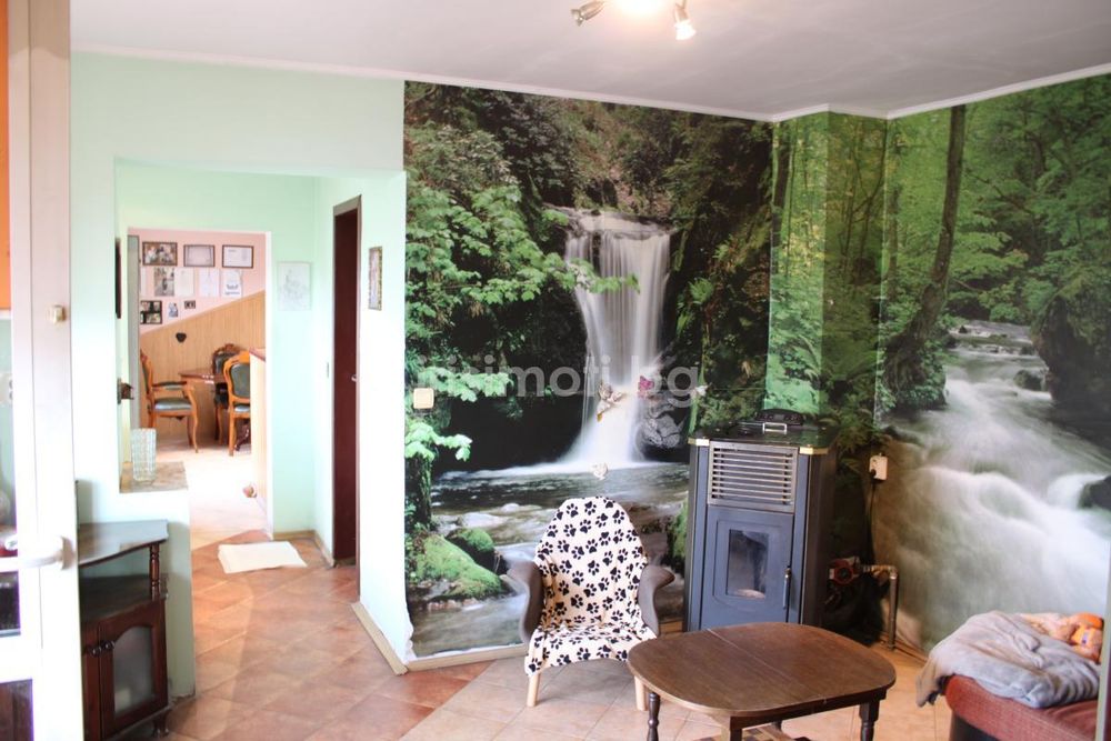 Продава се Къща в София, Бенковски - 197 кв.м за 2031 €/кв.м - Снимка #1