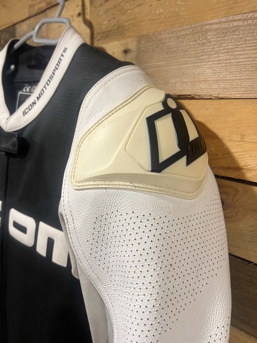 Мото екип Icon 52