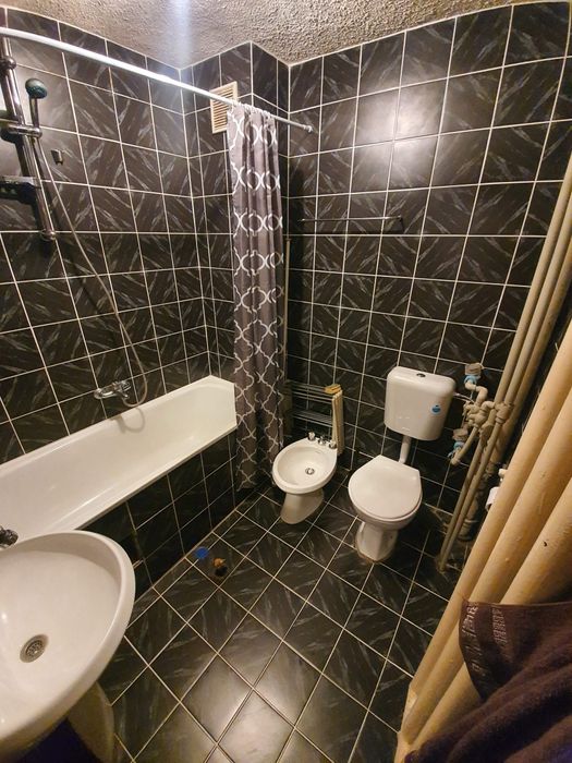 Продава се Тристаен апартамент в София, Връбница 1 - 90 кв.м за 1785 €/кв.м - Снимка #1