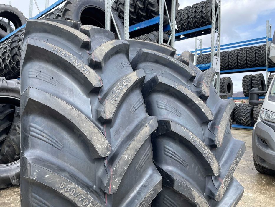 Anvelope 580/70R38 pentru tractor spate marca OZKA