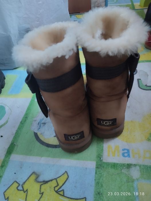 Угги отдам 39-40 размер