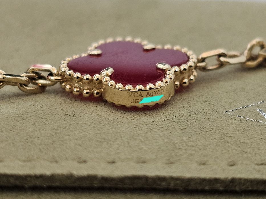 VAN Cleef & Arpels  гривна