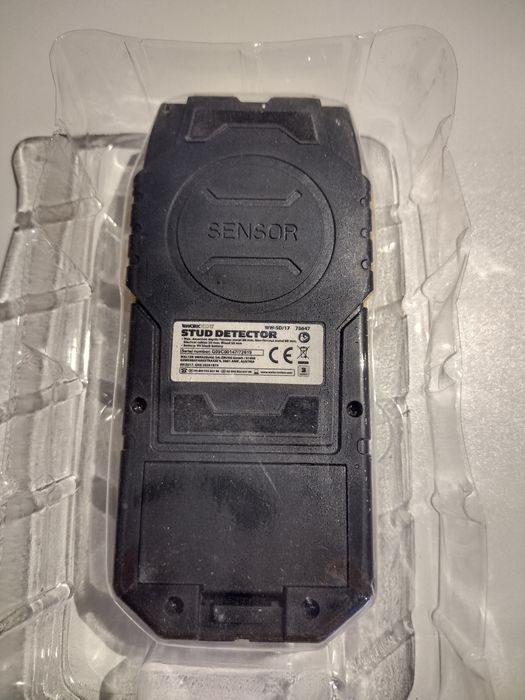 Detector profile metalice,lemn și cabluri electrice