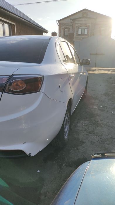 Продам FAW Oley 2014 года.