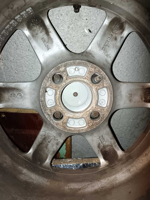 Джанти с добри летни гуми, за Форд, пежо и строен 4х108, 63.4централен