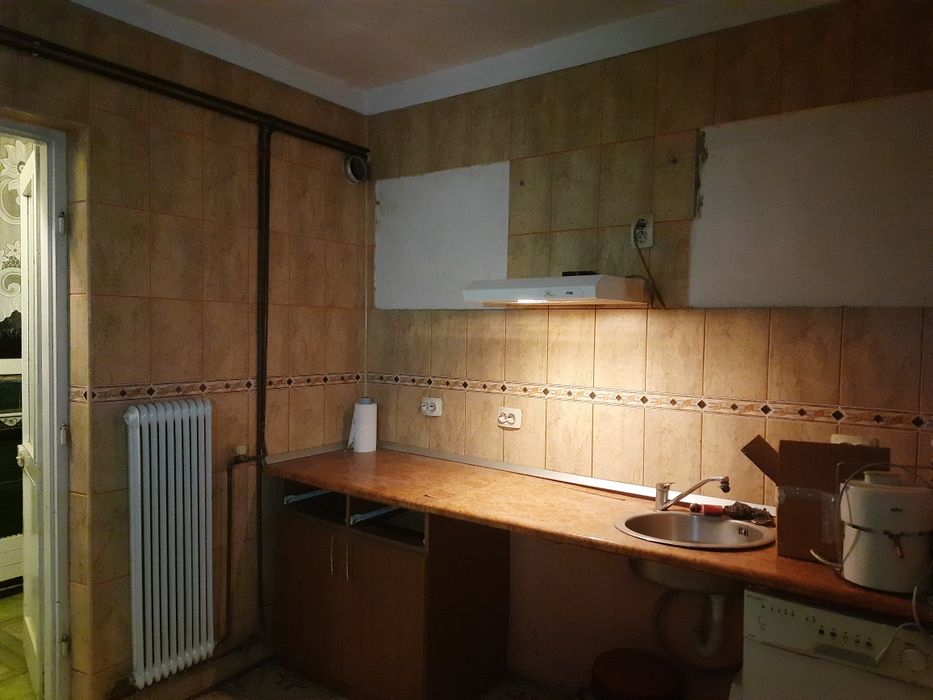 Apartament de vânzare Ștei 3 camere 2 băi