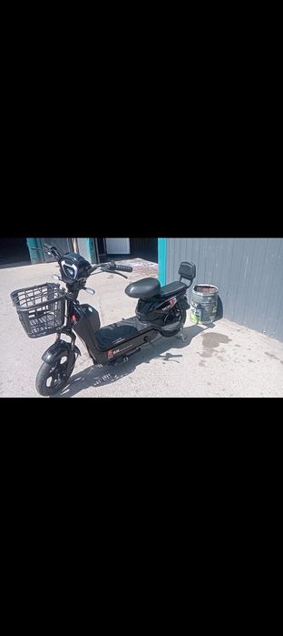 Продам электроскутер Марка sk8