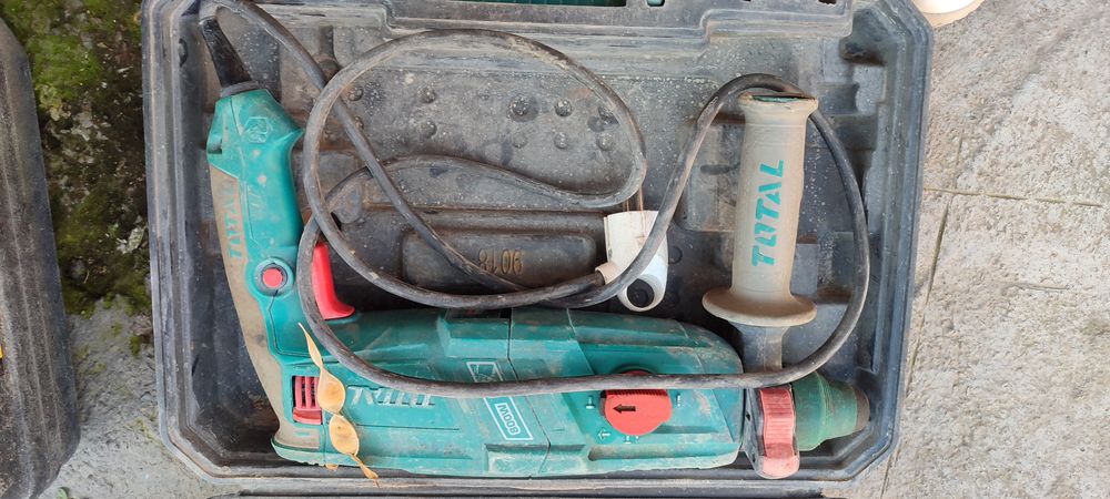 DeWalt total Bosch перфоратор на запчасти