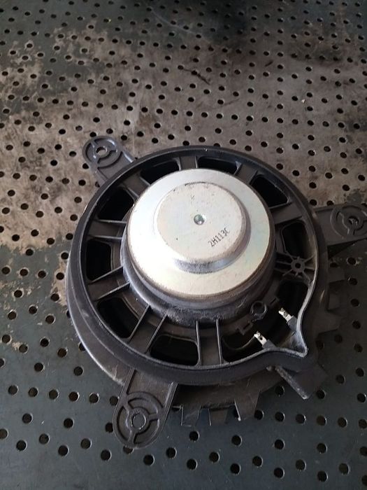 Boxa audio stanga spate volvo s40 30657445