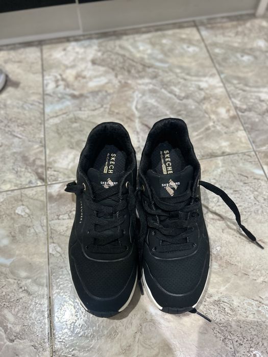 Маратонки Skechers