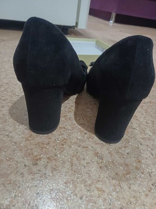 Продам туфли женские