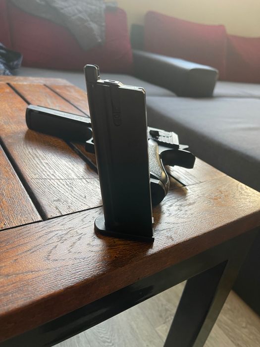 Еирсофт пистолет dessert deagle