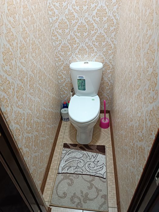 Навои вилоят спутникда квартира сотилади