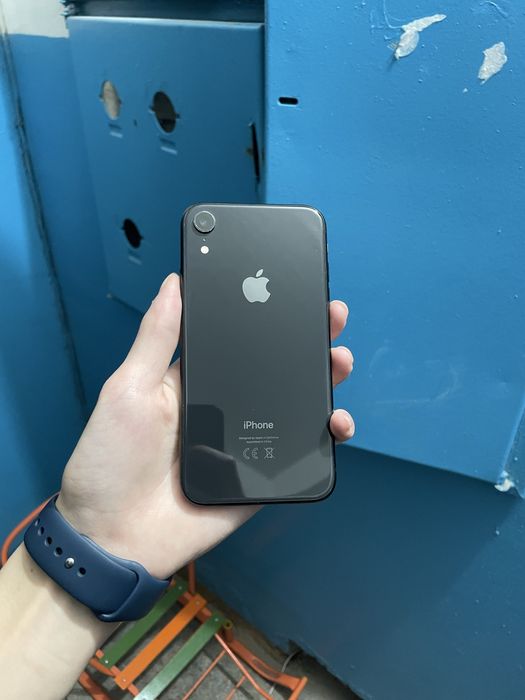 Продам Айфон XR 64gb 77%