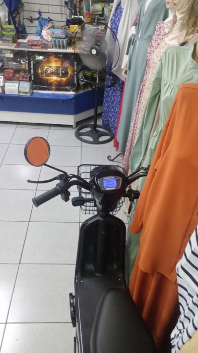 Электро скутер,самокат