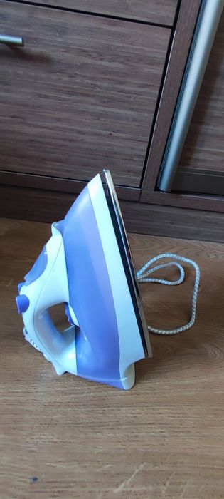 Продам утюг в рабочем состоянии