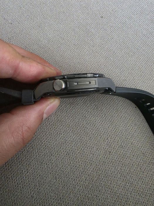 Vând Smartwatch Huawei Watch Ultimate Expedition, Black garanție emag