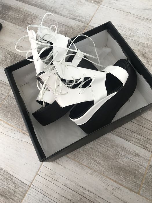 Piele .Sandale piele