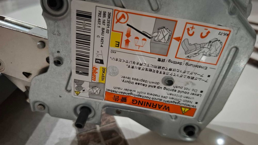 Запчасть для мебели blum