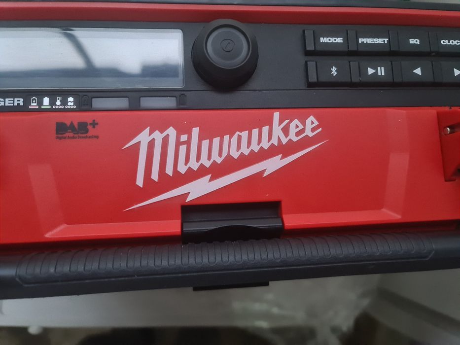 Geantă,cutie. packout Milwaukee