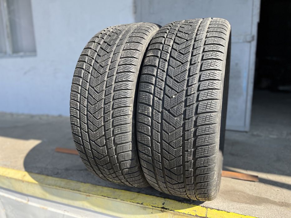2 бр. зимни гуми 275/40/22 Pirelli DOT 3515 5-5,5 mm