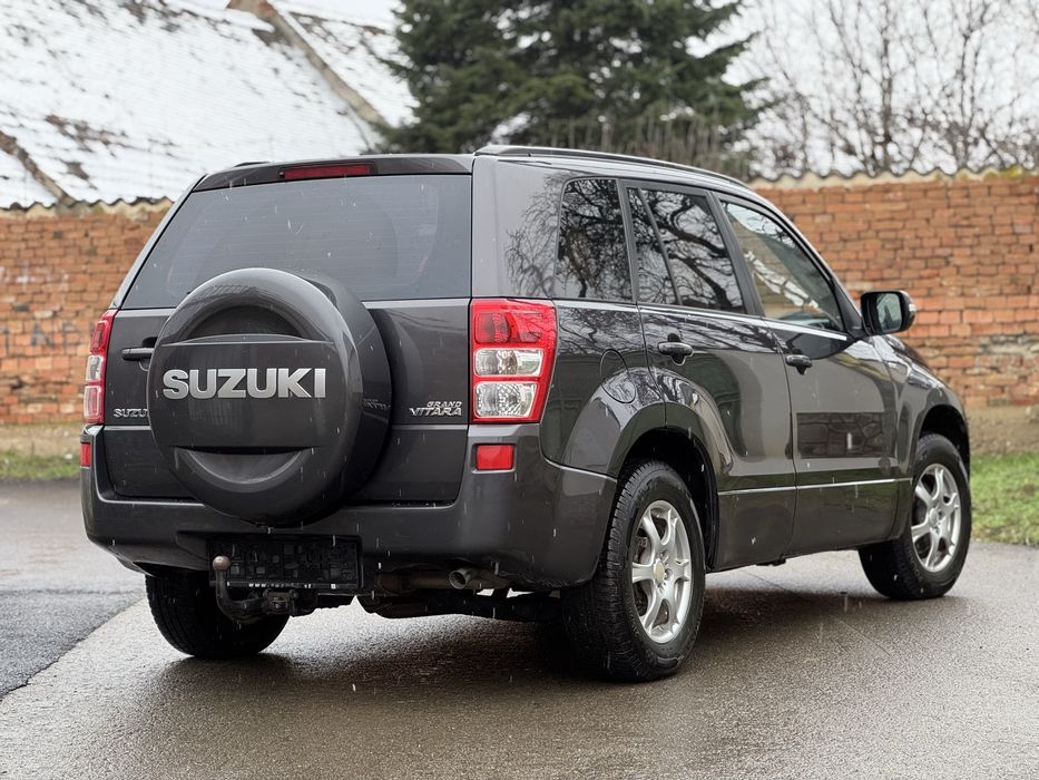 Suzuki Grand Vitara 2010 1,9 diesel 129 cp. 4x4 la buton