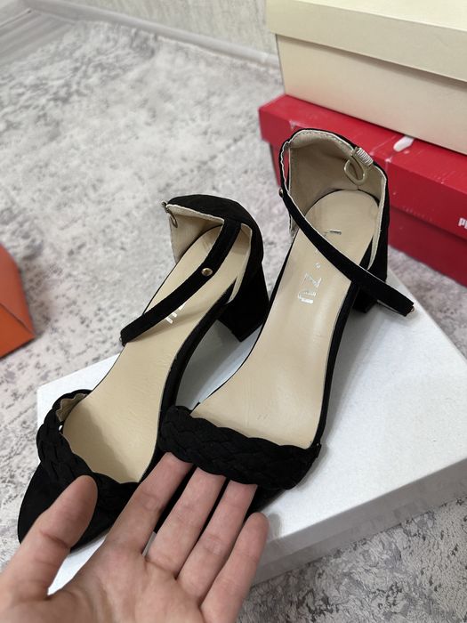 Летняя обувь новая