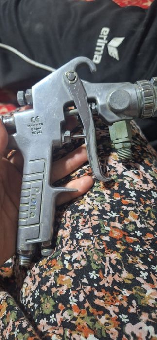 Pistol de vopsit