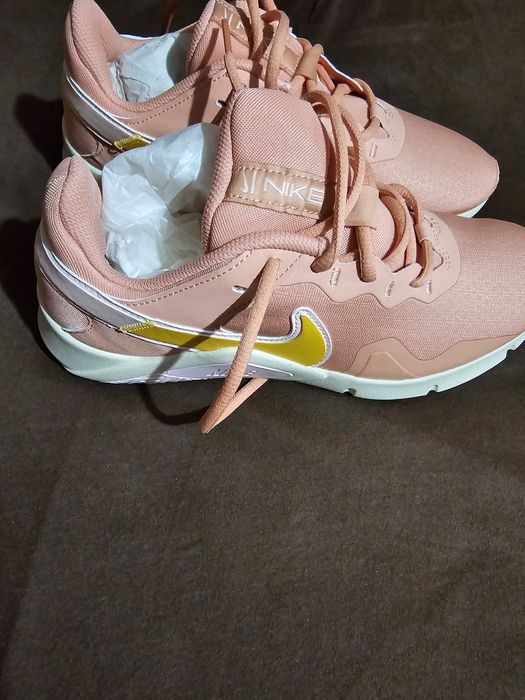 Nike Made în Indonesia