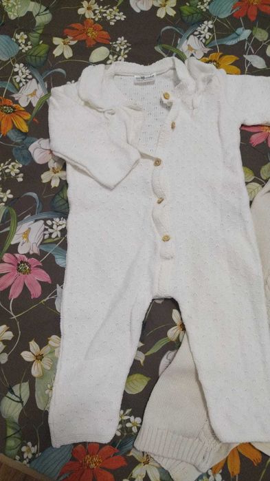 Set haine bebe, fetita, marime 74, in conditii bune